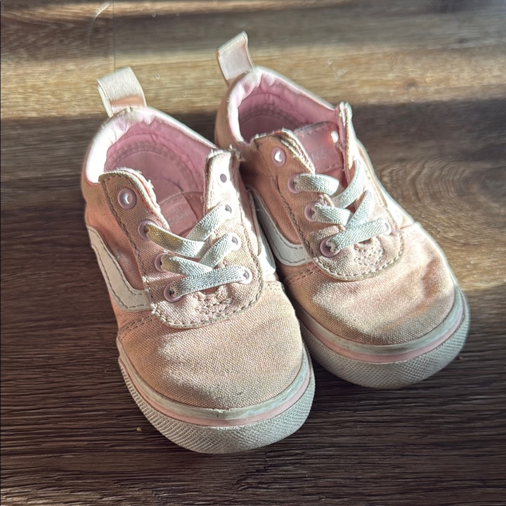 Vans kids light Pink Canvas Shoes